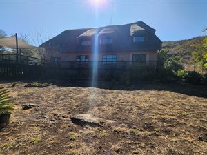 8 Bed House in Hennops River
