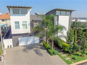 5 Bed House in Thorn Valley Estate