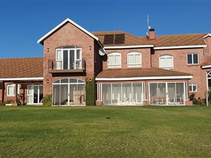 388 m² Farm in Humansdorp