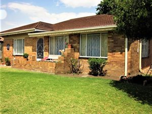 3 Bed House in Dunnottar