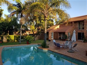 5 Bed House in Waterkloof Heights