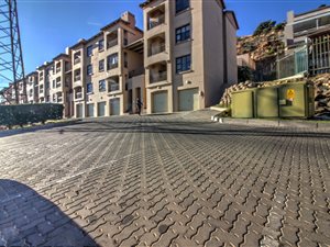 3 Bed Townhouse in Sunnyrock
