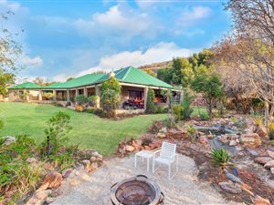 5 Bed House in Poortview