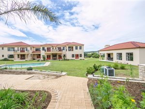 10 Bed House in Chartwell