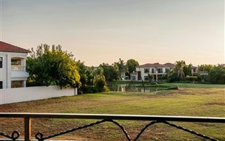 746 m² Land available in Westlake Estate
