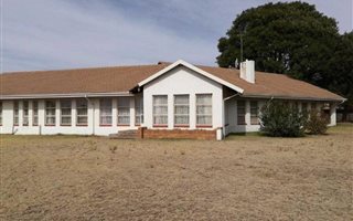 4 Bedroom House in Hallgate