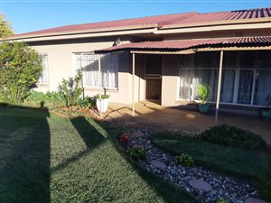 3 Bed House in Schweizer Reyneke