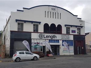 935 m² Commercial space in East London Central