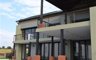 5 Bedroom House in Copperleaf
