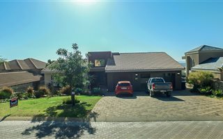 4 Bedroom House in Featherbrooke Estate