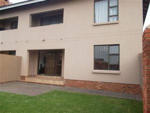 3 Bed Townhouse in Albertsdal