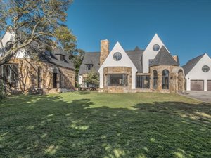 5 Bed House in St Georges Park