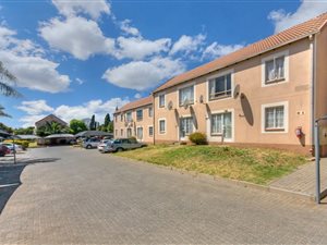 2 Bed Apartment in Kew