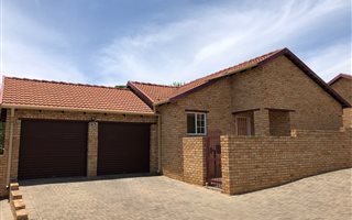 3 Bedroom Townhouse in Kyalami