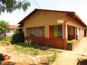 3 Bed House in Eloffsdal