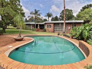 5 Bed House in Mnandi AH