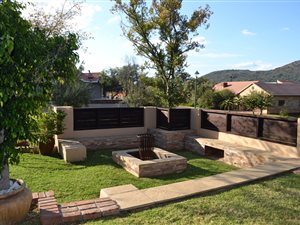 4 Bed House in Buffelspoort