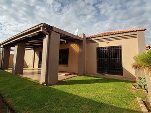 3 Bed House in Grimbeek Park