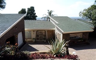 5 Bedroom House in Floracliffe