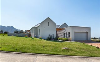 4 Bedroom House in Blanco