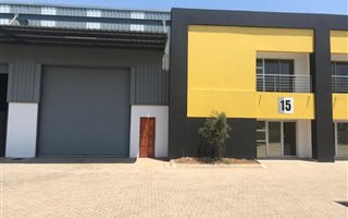 592 m² Industrial space in Lanseria and surrounds