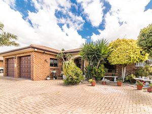 3 Bed Townhouse in Sonstraal Heights
