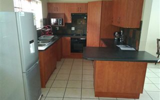 3 Bedroom Duplex in Humansdorp