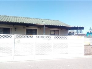 3 Bed House in Lentegeur