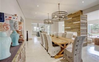 6 Bedroom House in Cornwall Hill
