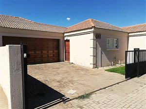 3 Bed Townhouse in Eike Park