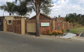 2 Bedroom Townhouse in Equestria