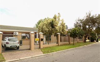 2 Bedroom House in Langeberg Ridge