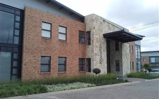 472 m² Office Space in Paulshof