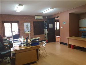 1776 m² Office Space in Briardene