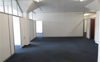 223 m² Office Space in Windermere
