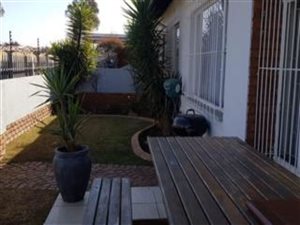 3 Bed Townhouse in Dersley