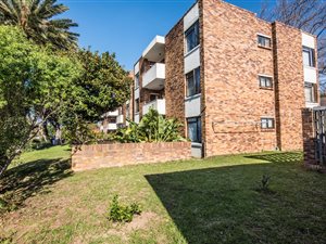 3 Bed Apartment in Wynberg Upper