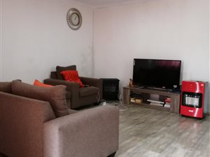 3 Bed House in Wimbledon Estate