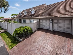 4 Bed House in Sybrand Park