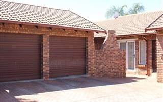 3 Bedroom House in Zwartkop