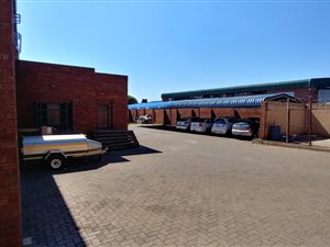 430 m² Industrial space in Gateway Industrial Park
