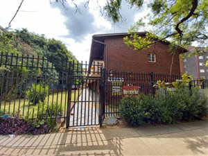 2 Bed Apartment in Muckleneuk