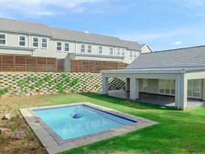 3 Bed Duplex in Bryanston