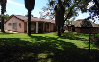 3 Bedroom House in Claremont