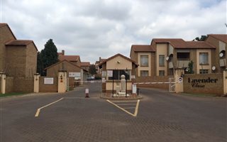 3 Bedroom Apartment in Olympus