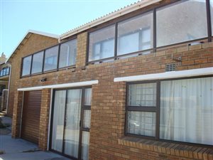 7 Bed House in Lamberts Bay