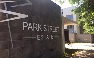 3 Bedroom Apartment in Oaklands
