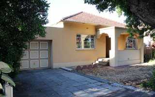 4 Bedroom House in Parow Valley