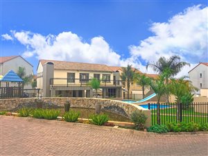 2 Bed Apartment in Paramount Estate