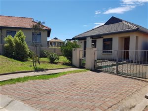 3 Bed House in Kidds Beach